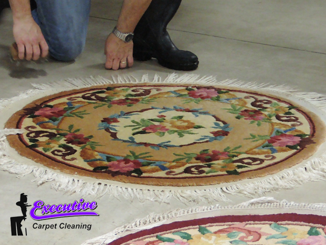 Dry carpet cleaning